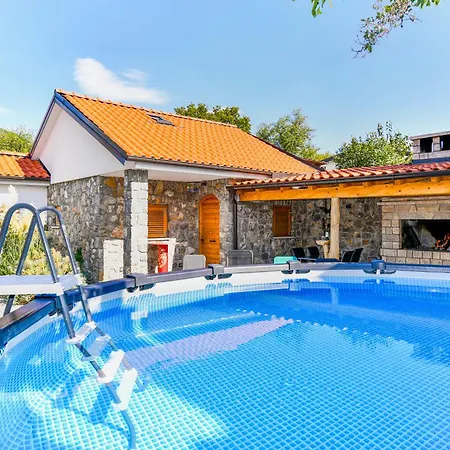 Apartman Lavanda Sa Bazenom I Okucnicom 4* Hreljin Exterior photo