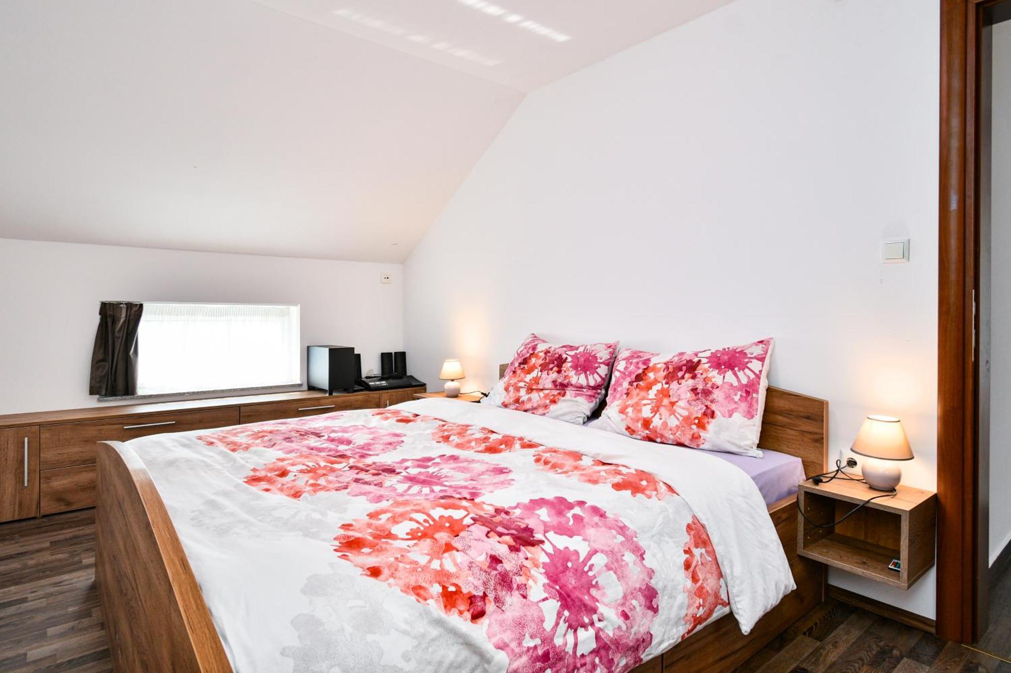 Apartment Lavanda Sa Bazenom I Okucnicom 4* Hreljin