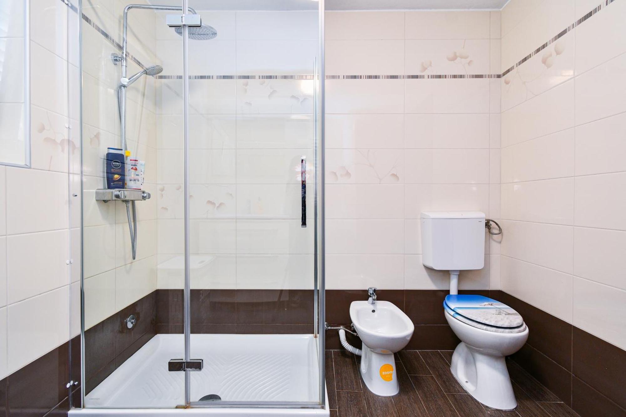 Apartment Lavanda Sa Bazenom I Okucnicom 4*